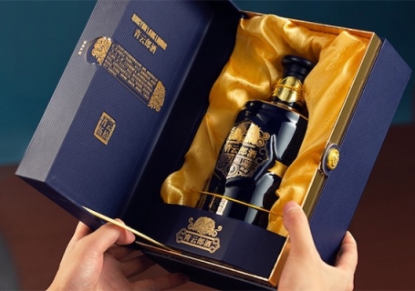 牡丹江青云郎酒年份酒为什么比飞天茅台贵那么多，定价是否合理？值得收藏回收吗？