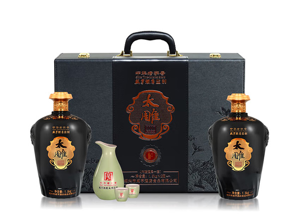牡丹江咸亨酒店太雕黄酒回收太雕2007原酿礼盒1.5kg*2糯米酒半甜绍兴黄酒